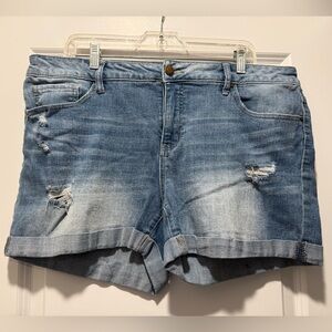 Time and Tru size 18 Mid-Rise Jean Shorts